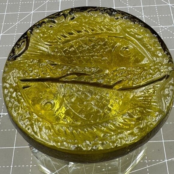 Vintage Amber Yellow  Blenko Glass Fish Suncatcher Paperweight - Picture 4 of 4